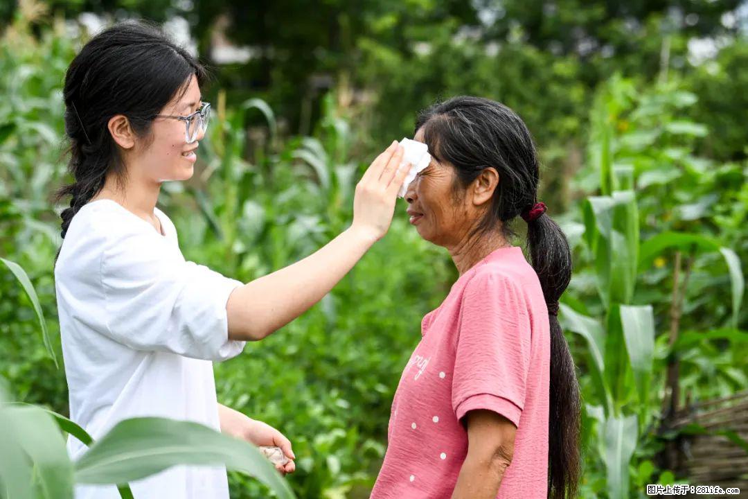 全网追的“扁担女孩”，找了一份暑假工，时薪12元 - 邵阳生活资讯 - 邵阳28生活网 shaoyang.28life.com